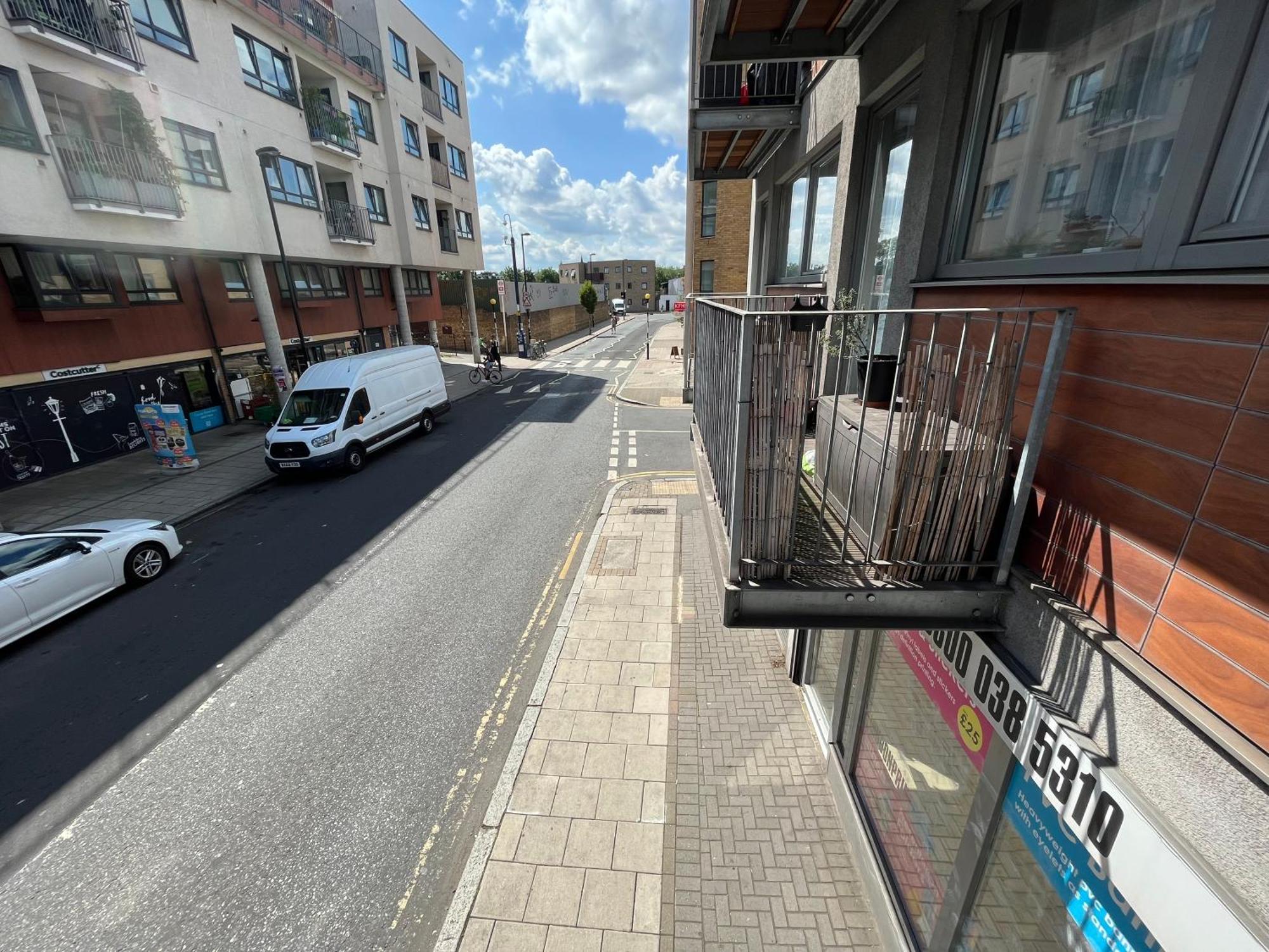 London Modern Flat Near Transports Apartment Exterior photo